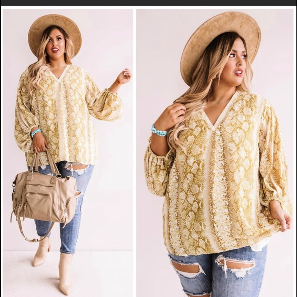 Entro Balloon Sleeve Snake Print Top